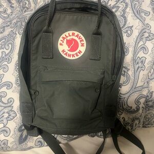 Kånken Dark Green Backpack